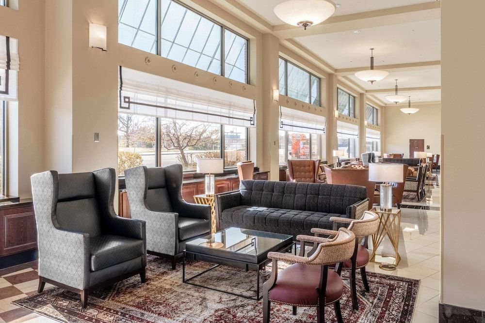 Drury Plaza Hotel Broadview Wichita 2