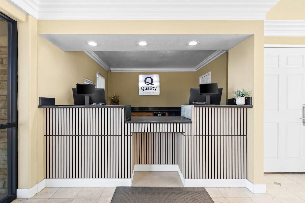 Quality Inn & Suites Santa Maria 2