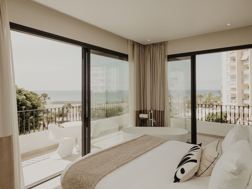 Silken Comfy Studios Hotel 1
