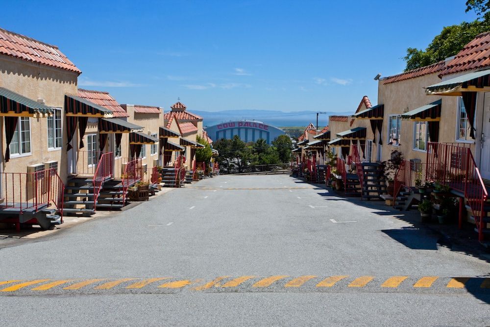 Alpine Inn And Suites 1