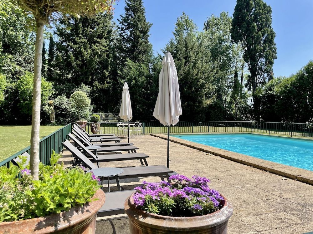 Château de Saint-Girons - Luxury Guest House in Provence 1