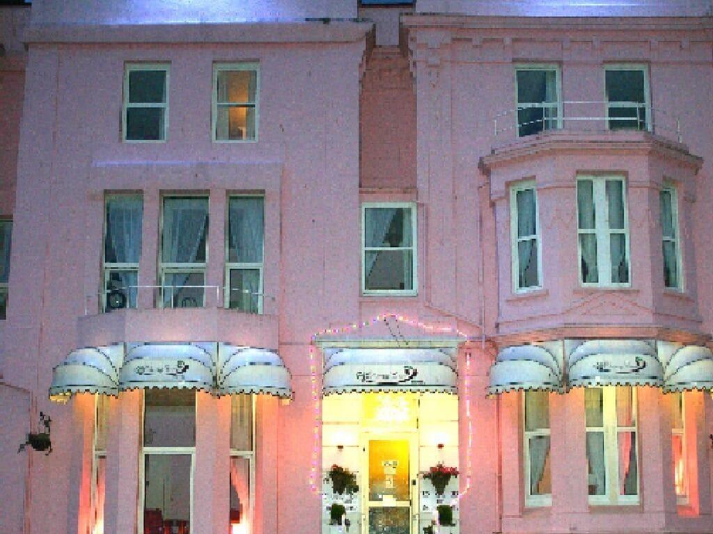 Cherry Tree Hotel 1