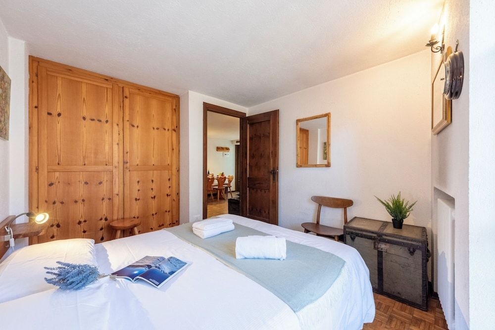 Graceful Apartment In Courmayeur 2
