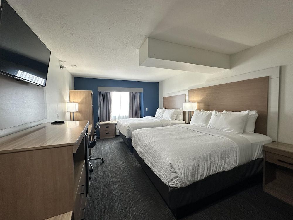 Best Western Red River Lodge Fargo ND 1