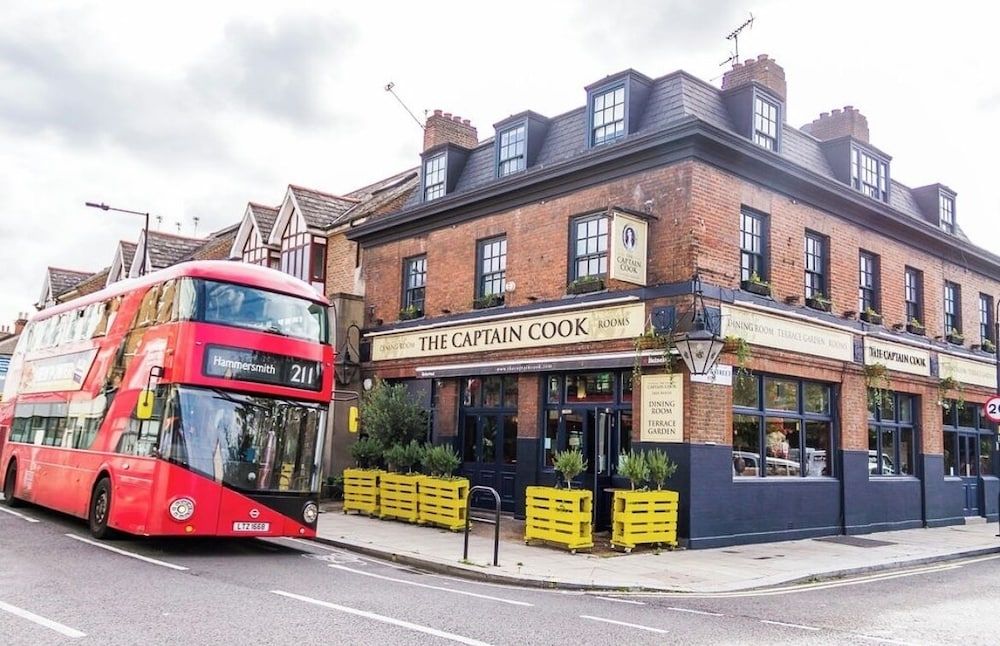 The Captain Cook 1