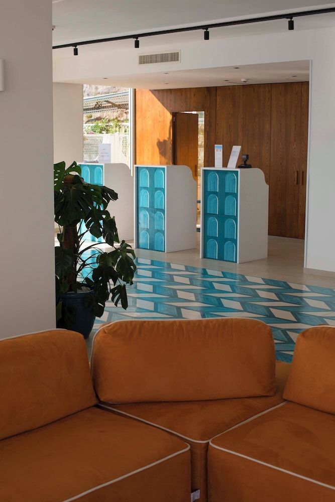Admiral Hotel 2