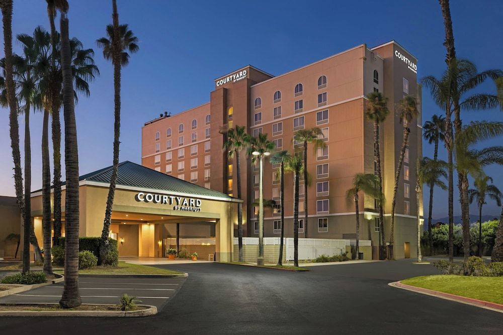 Courtyard by Marriott Baldwin Park 1