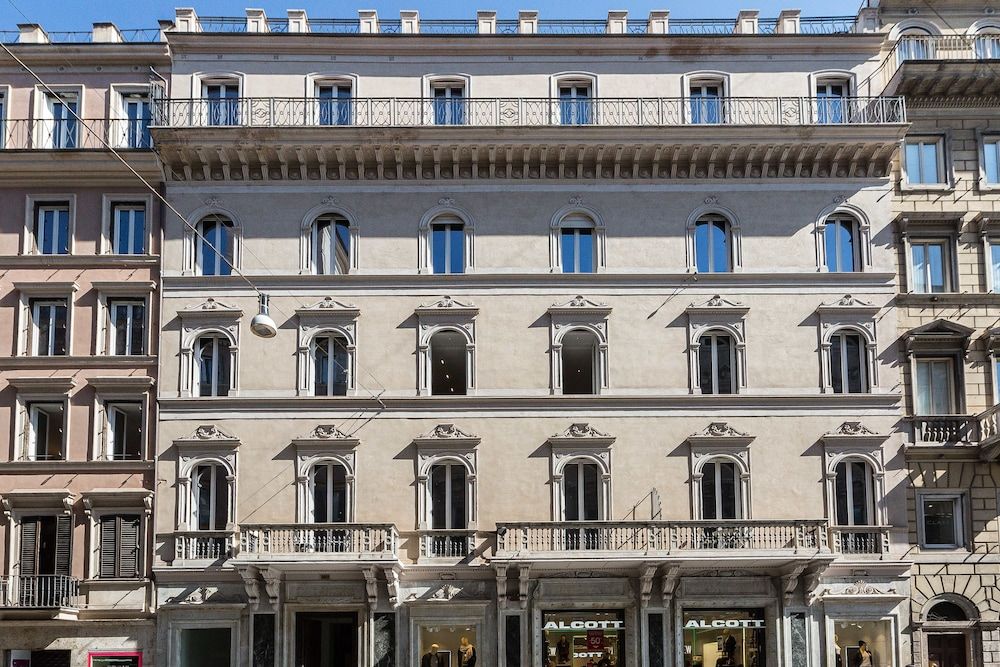 Amazing Piazza Venezia Suites 1