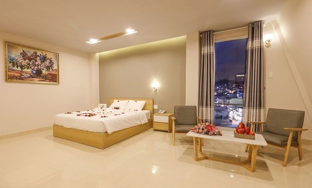 Interstella Hotel 1