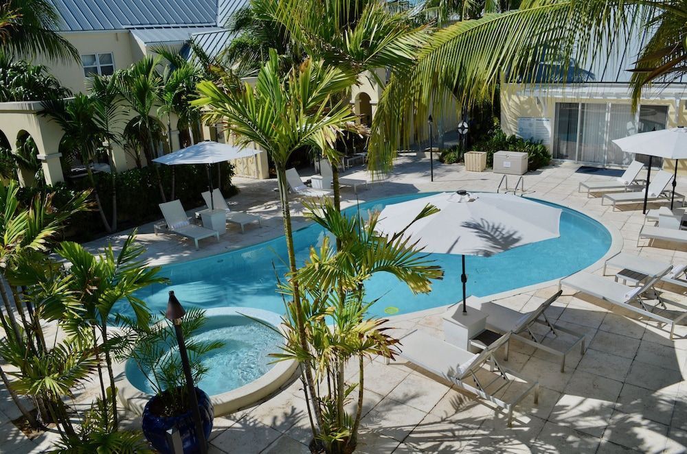 Bungalows at Windsong on the Reef 1