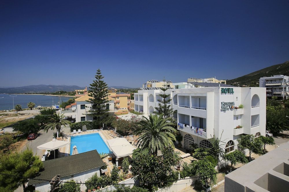 Kyparissia Beach Hotel 1