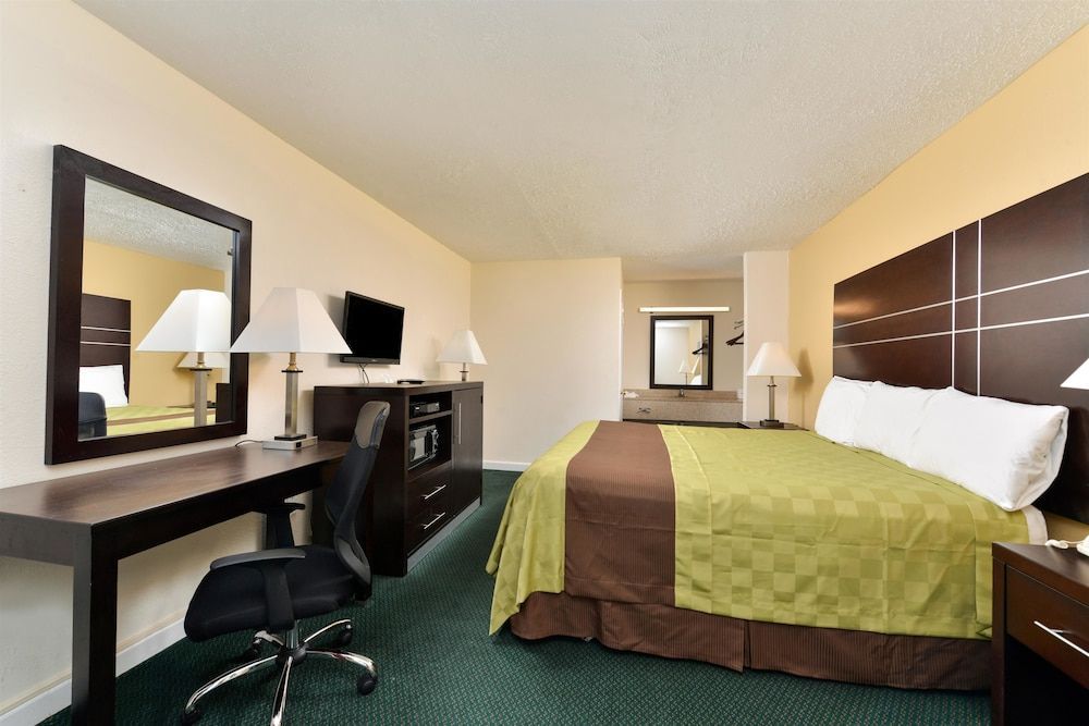 Americas Best Value Inn - Port Jefferson Station - Long Island -New York - 11776 2