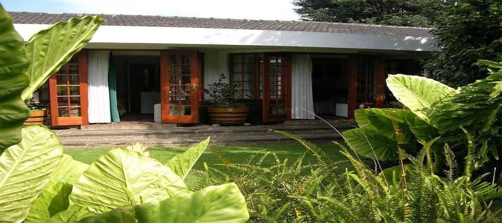 Cosy Den B&B Luxury Guest House Style 1
