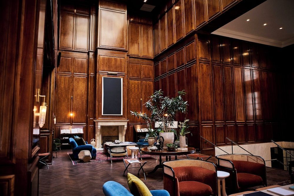 The Adolphus, Autograph Collection 1