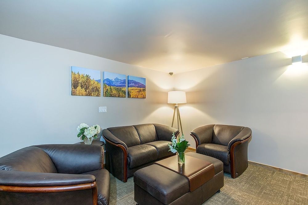 Ice House Suites and Condominiums 2