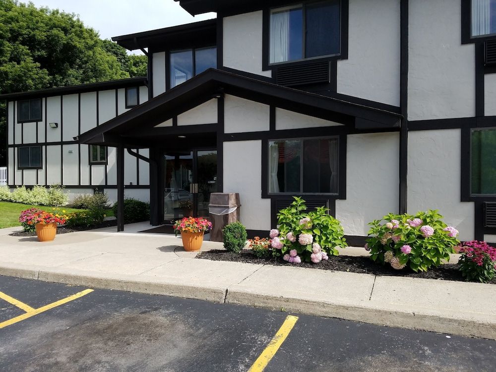 Auburn Inn 1