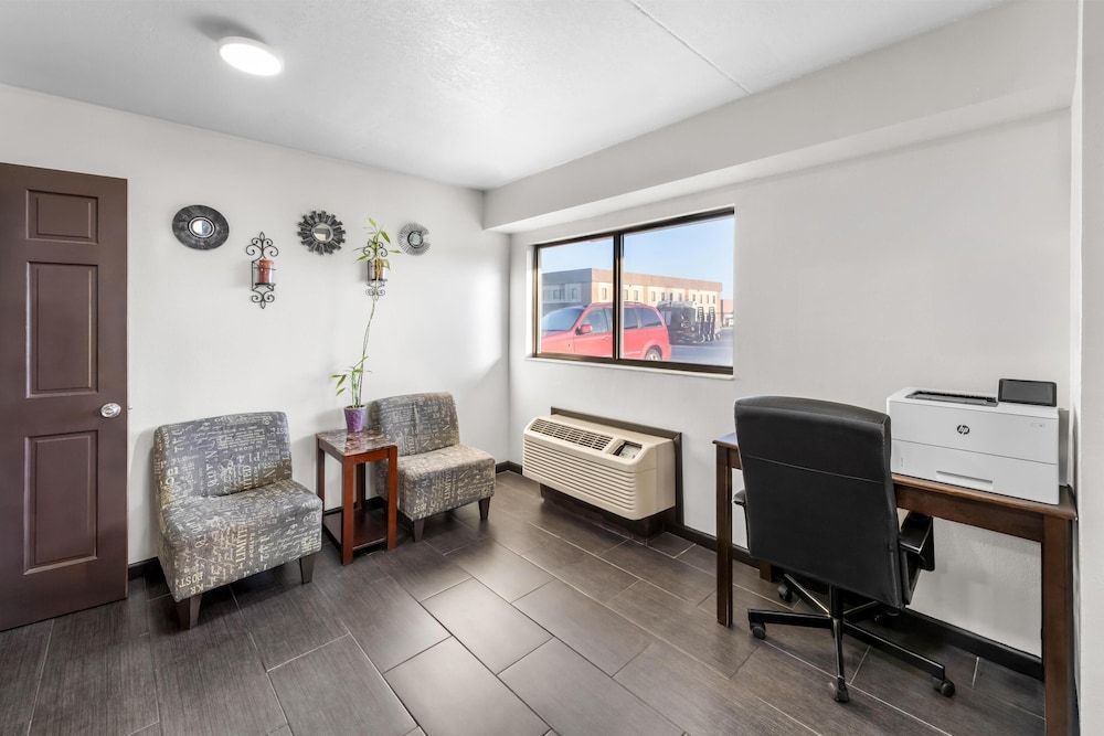 Americas Best Value Inn Kansas City East - Independence 2