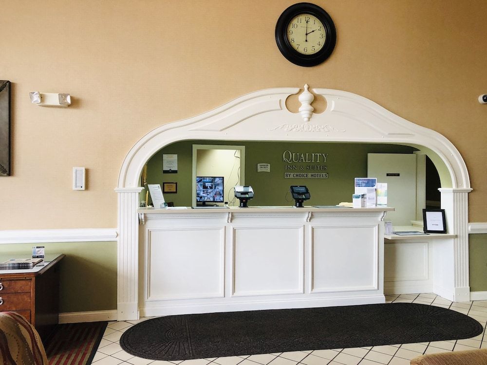 Quality Inn & Suites Somerset Downtown 2