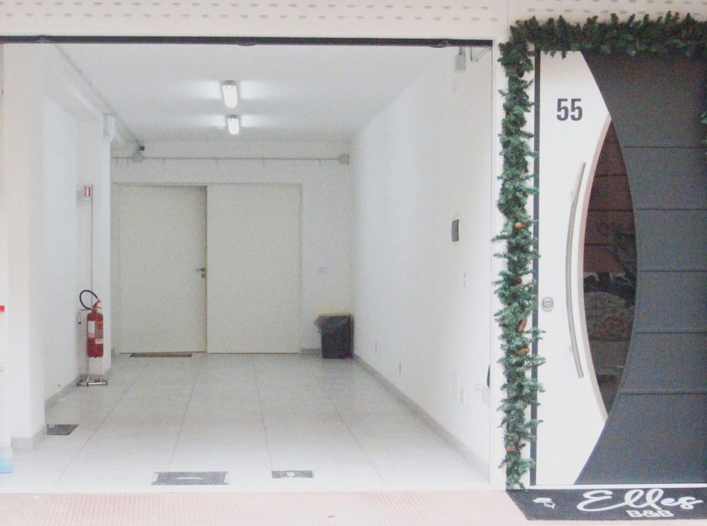 B&B Elles con parcheggio interno e ricarica auto elettrica 1