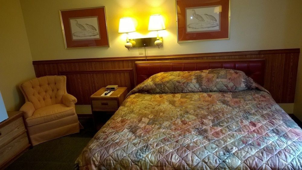 The Travelers Inn 1