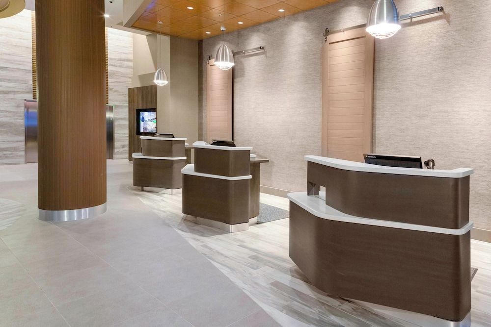 Courtyard by Marriott Dallas Downtown/Reunion District 2