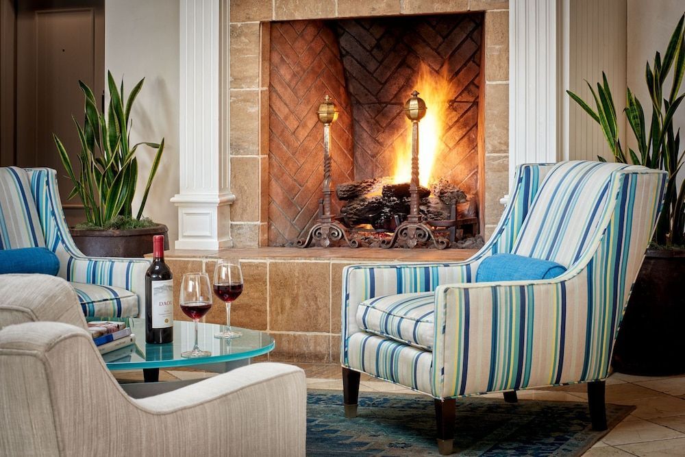 Beach House Hotel at Hermosa Beach 1