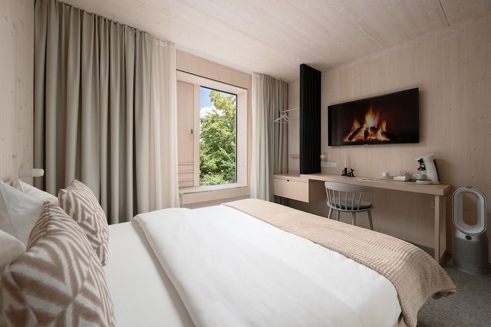 Hotel Bergamo Modern & zentral in Ludwigsburg 24h Check in 3 Min zum Schloss nachhaltiges Hotel in Holzbauweise 2