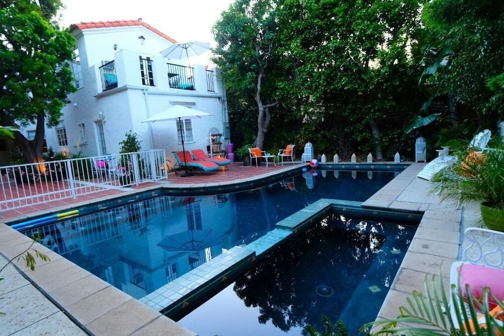 Beverly Hills Celebrity Home 1