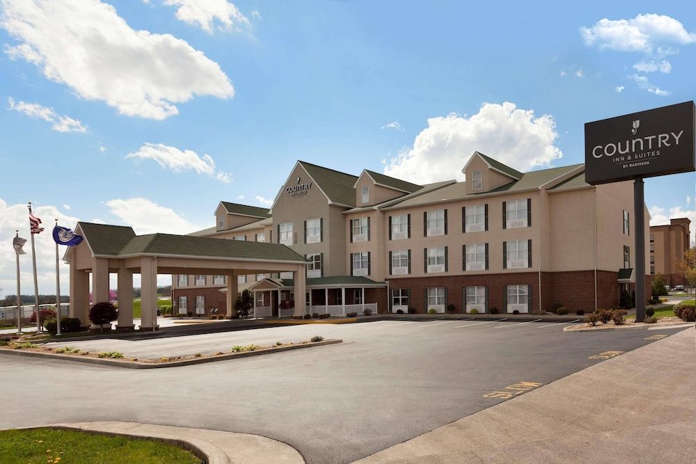 Country Inn & Suites by Radisson, Harrisonburg, VA 1