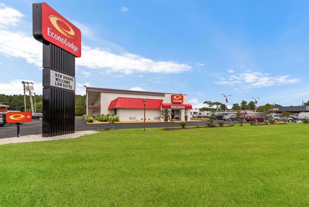 Econo Lodge Washington NC North 1