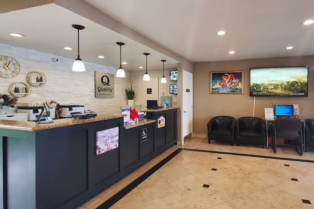 Quality Inn & Suites Anaheim at the Park 1