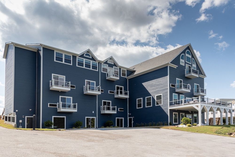 Boardwalk Hotel On Lake Anna By Kasa 1