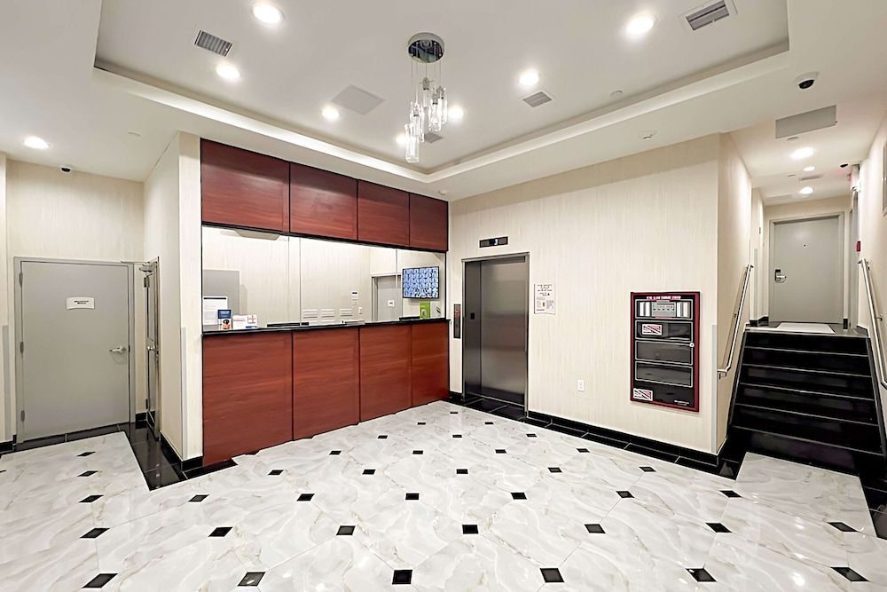 Rodeway Inn Brooklyn - Brownsville 1