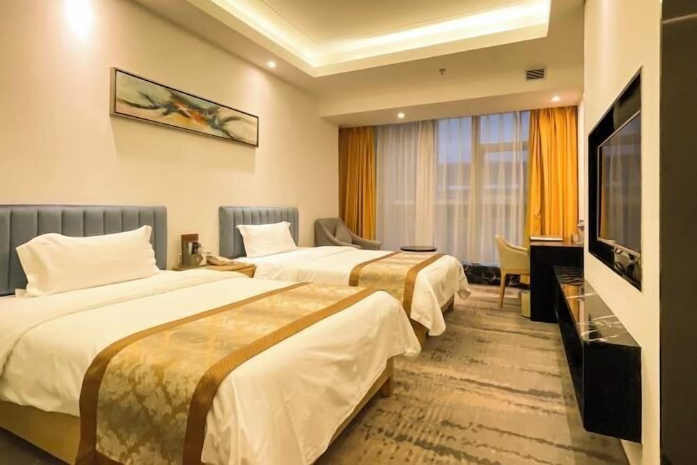Golden Central Hotel Shenzhen 2