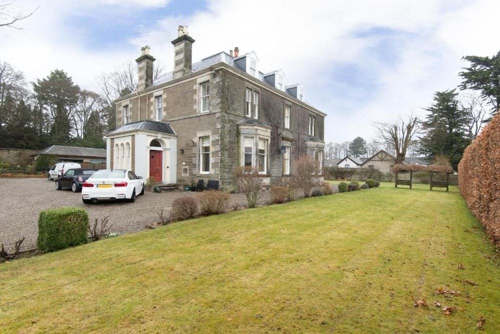 OYO Ashlea Manor 1