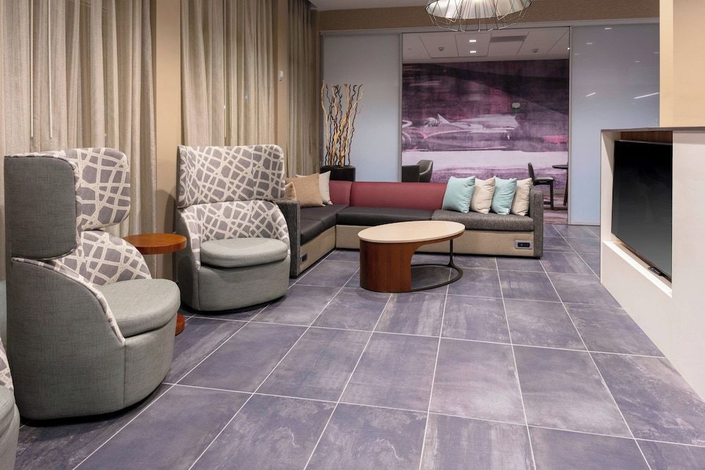 Courtyard by Marriott Indianapolis West-Speedway 1