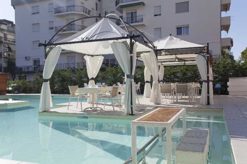 Ute Hotel 2