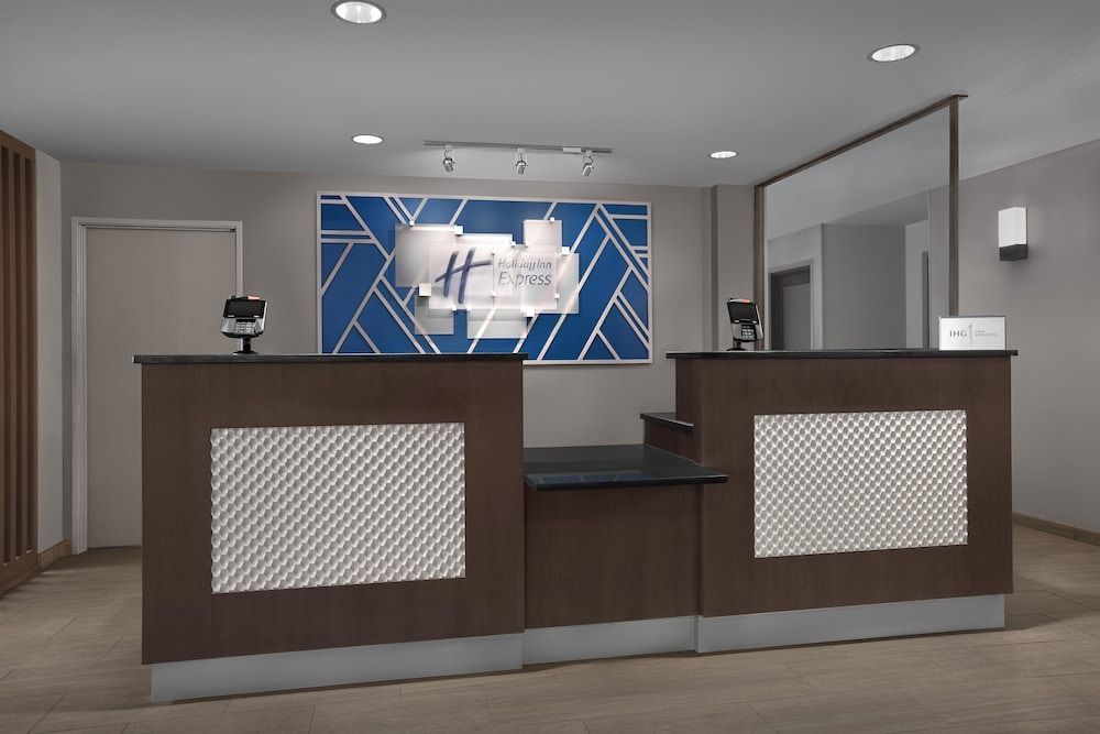 Holiday Inn Express FARGO-WEST ACRES by IHG 2