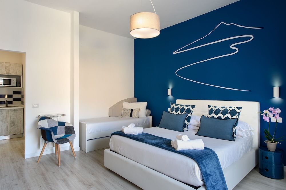 Les Suites des Tout le Monde 1