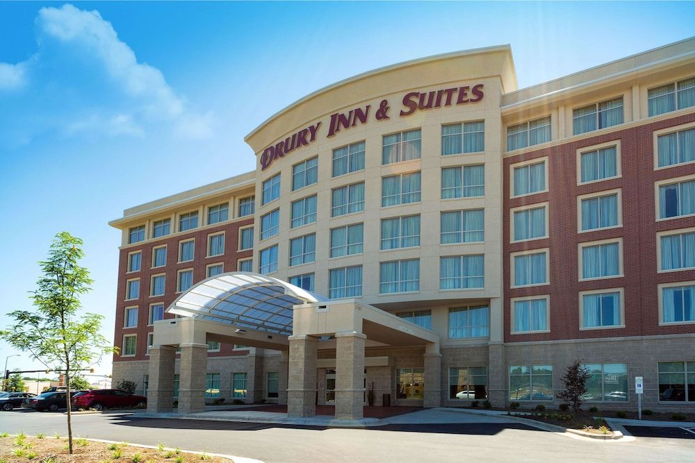 Drury Inn & Suites Burlington 1