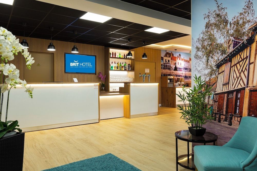 Brit Hotel Confort Amiens 1