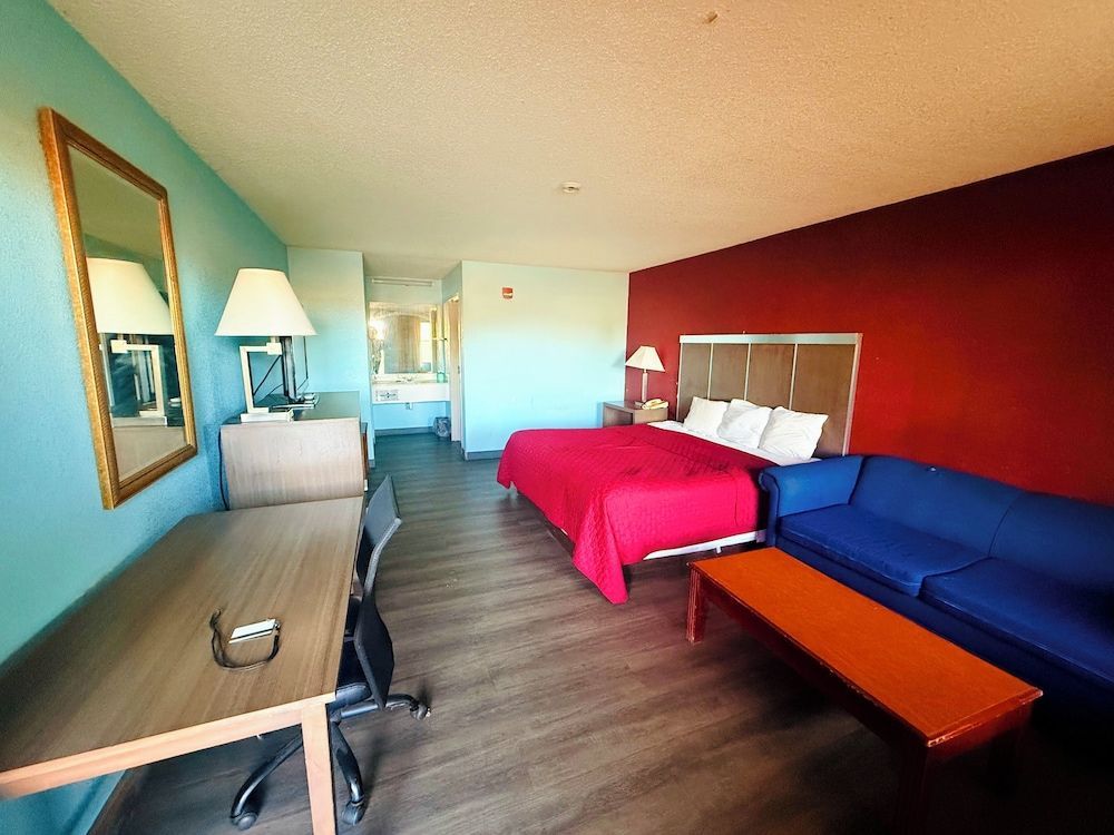 Mayfair Inn 1