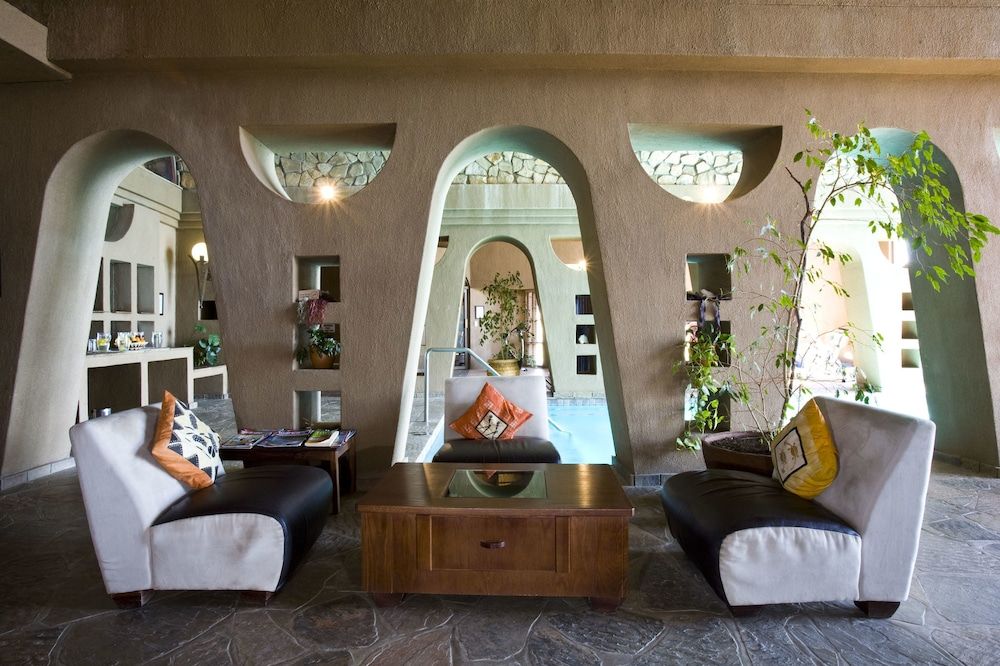 Gocheganas Lodge 2