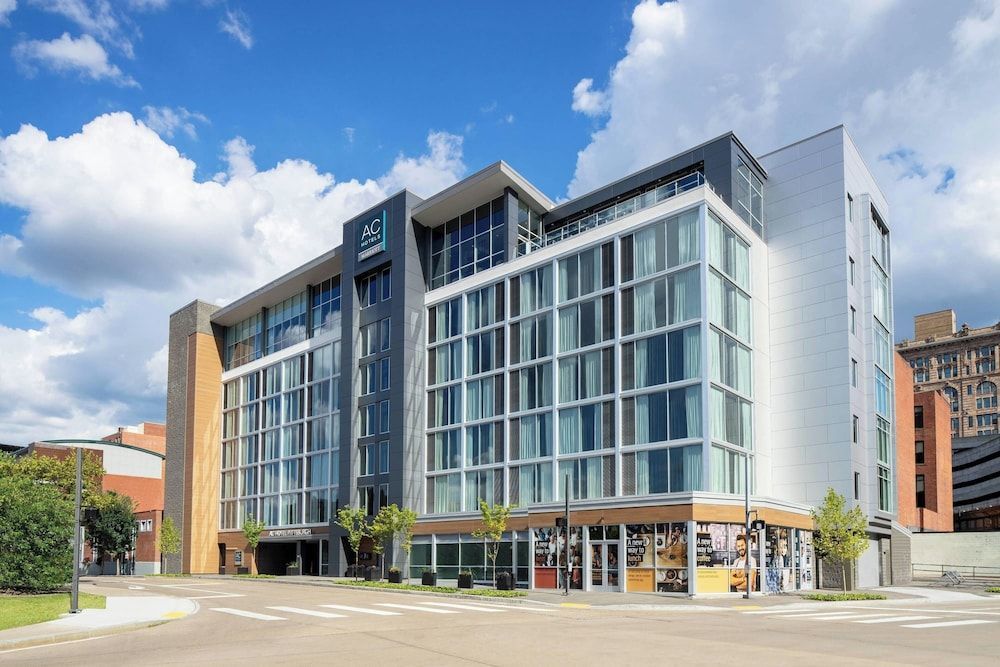 AC Hotel by Marriott Pittsburgh Downtown 1