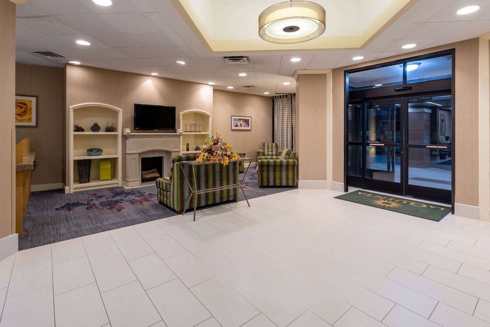 La Quinta by Wyndham Kingsport Tri Cities Airport 2