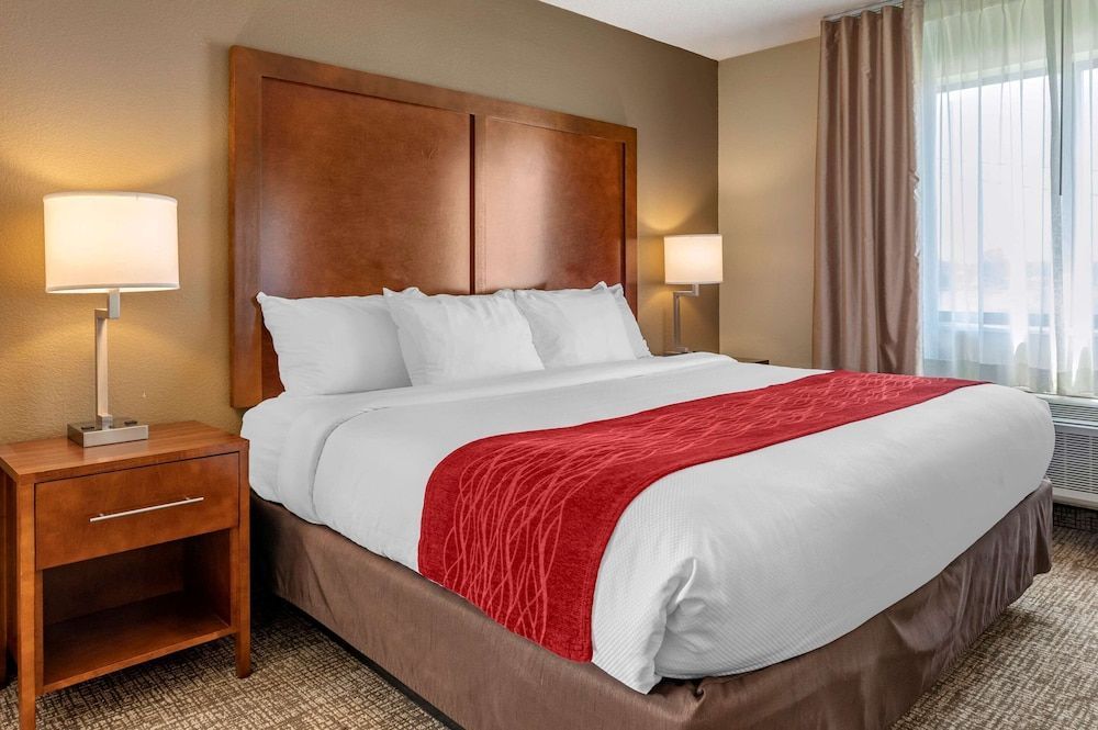 Comfort Inn La Porte 1