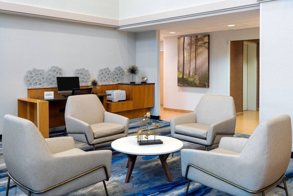 Fairfield Inn and Suites by Marriott Clearwater 2