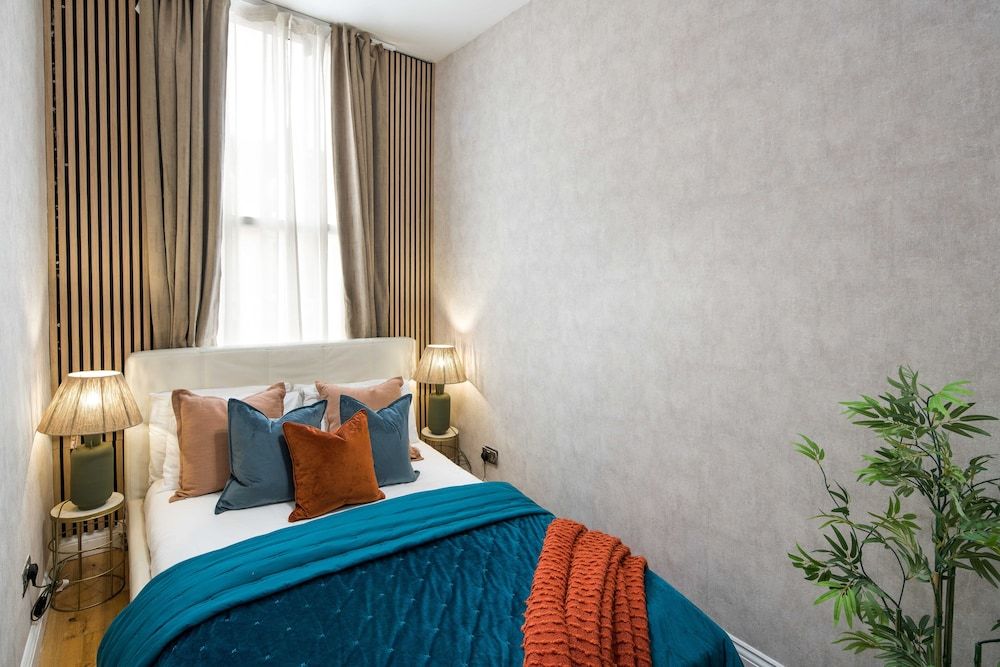 Charming 1-bed Apartment in London 2
