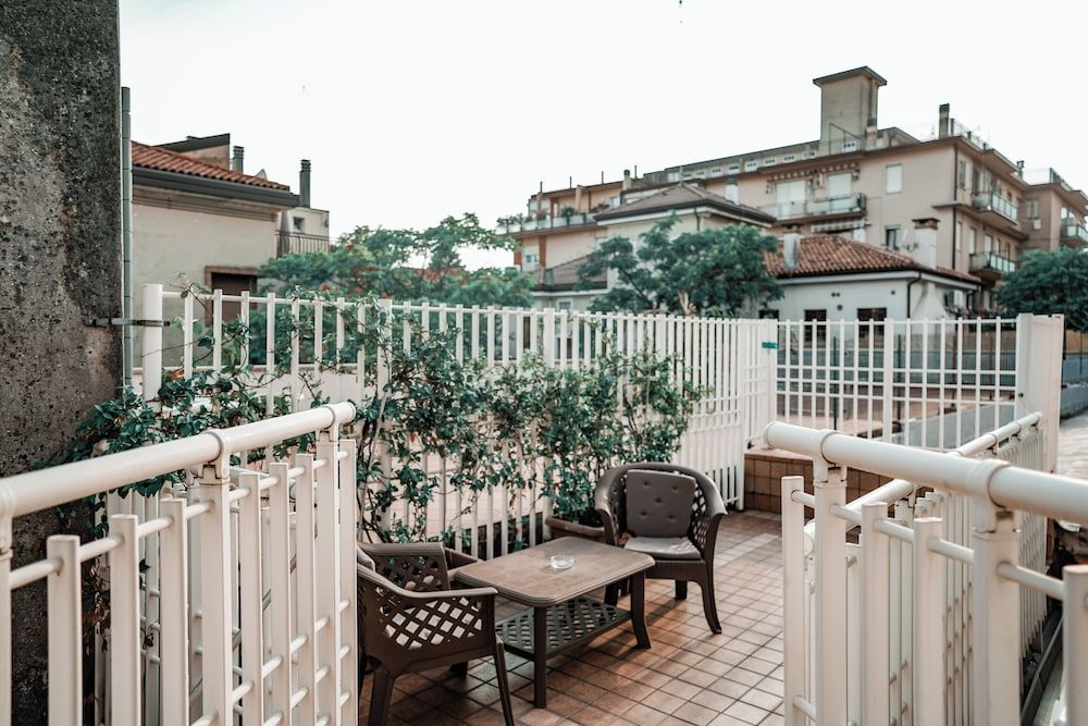 Angelica Home 1
