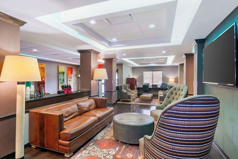 Best Western Plus Olathe Hotel 2